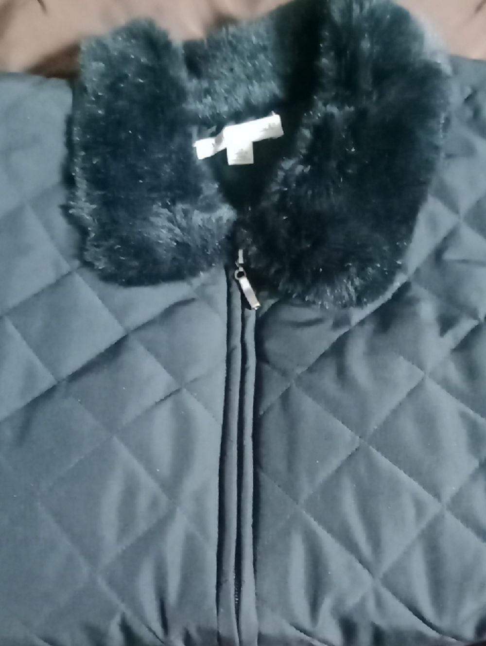 Carolyn Taylor Quilted Puffer Jacket with Faux Fur Collar - Black